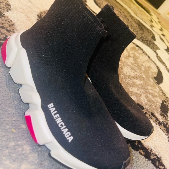 Balenciaga‘s speed trainers - Picture 2 of 7